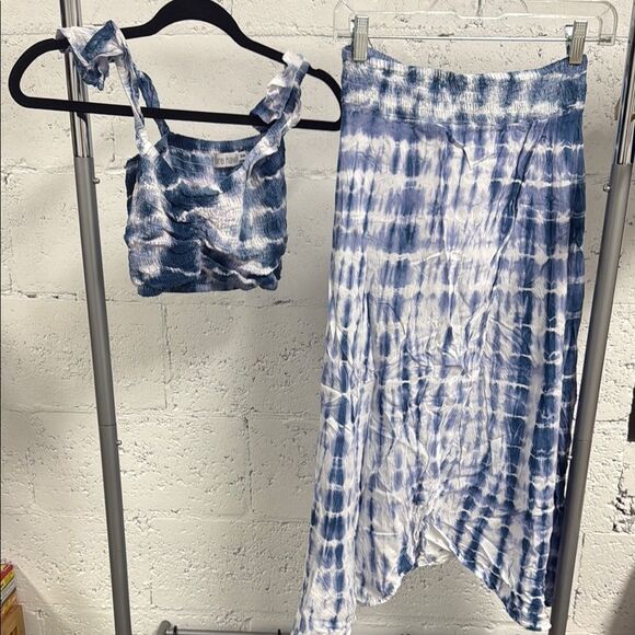 Blue & White Tie-Dye Two Piece TIARE HAWAII - Size S/M Like New Skirt Crop Set - Picture 1 of 5